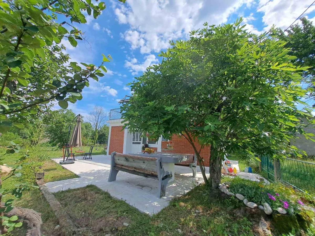 Guest House Green River Ljubuski Exterior photo