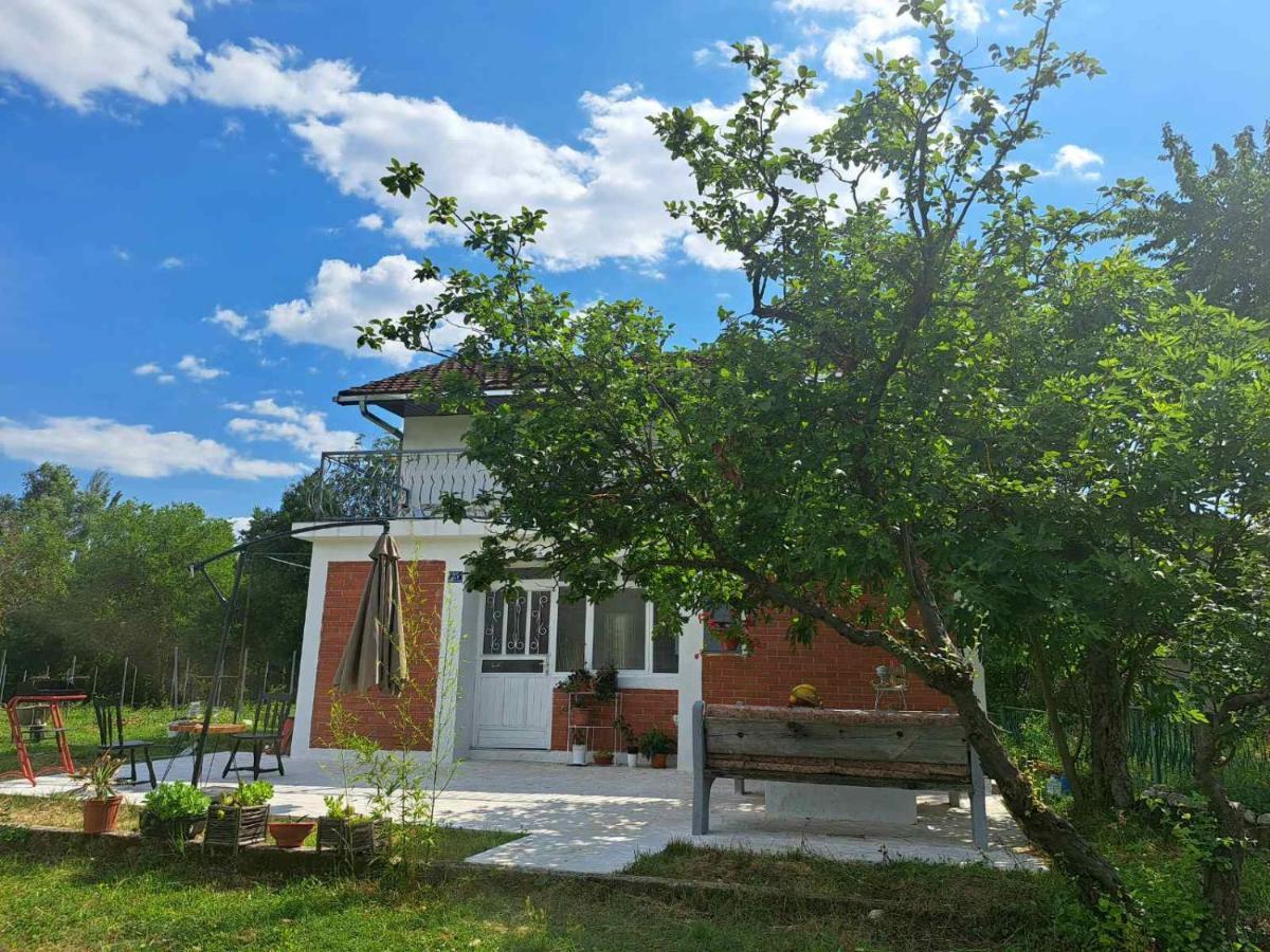 Guest House Green River Ljubuski Exterior photo